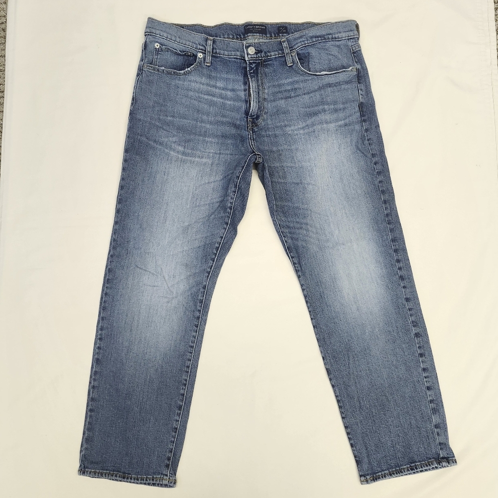 Lucky Brand 221 Straight Jeans 38x30